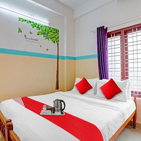 Spot On The New View Regency Hotel Thiruvananthapuram Екстериор снимка