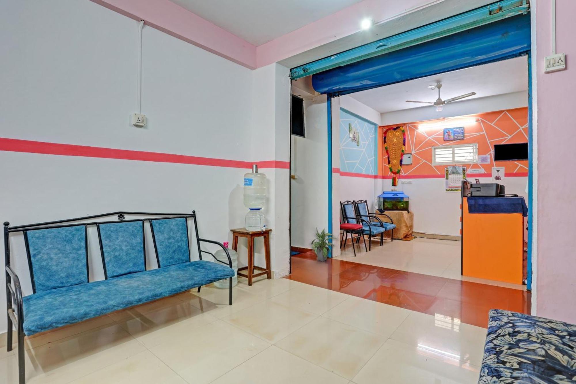 Spot On The New View Regency Hotel Thiruvananthapuram Екстериор снимка
